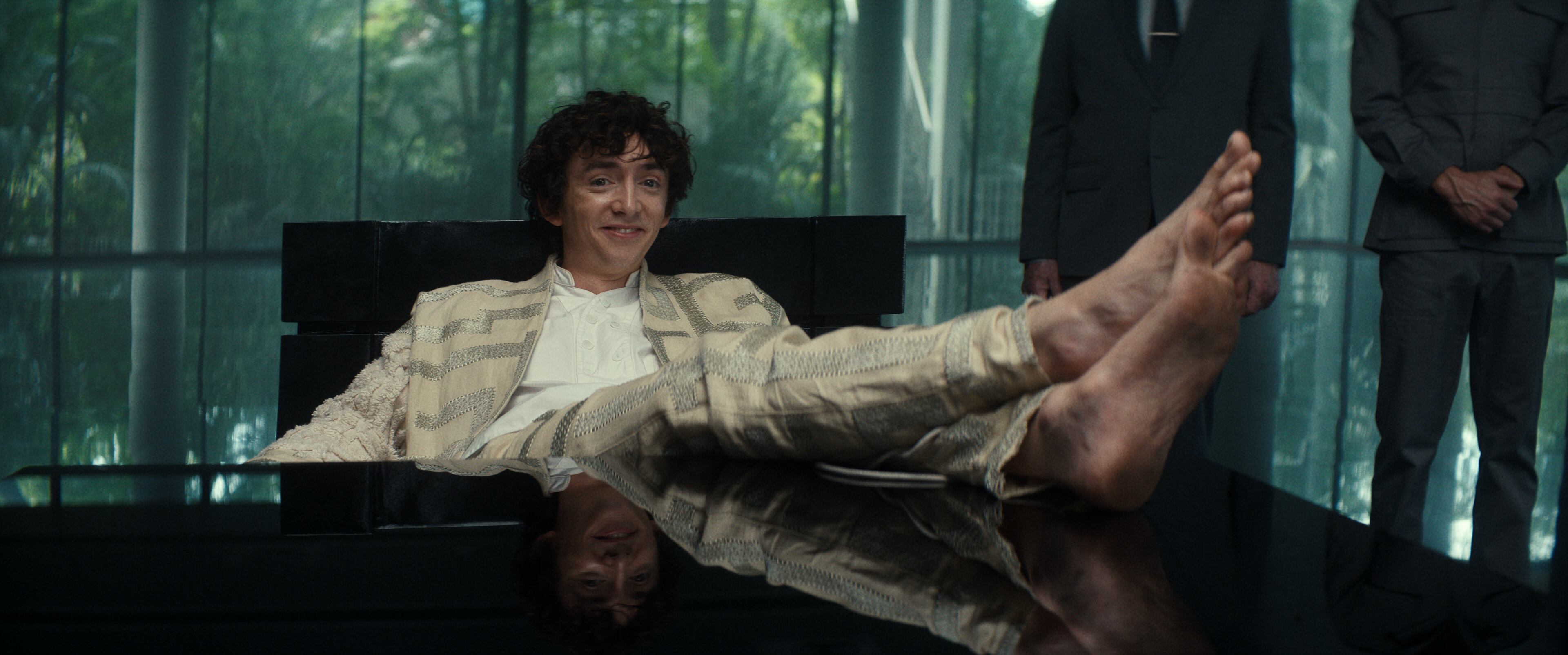 Samuel Blenkin es el joven billonario Boy Kavalier.