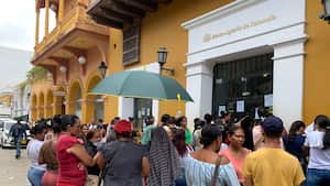 Filas de Renta Ciudadana en Cartagena en la mañana de este lunes, 17 de julio.