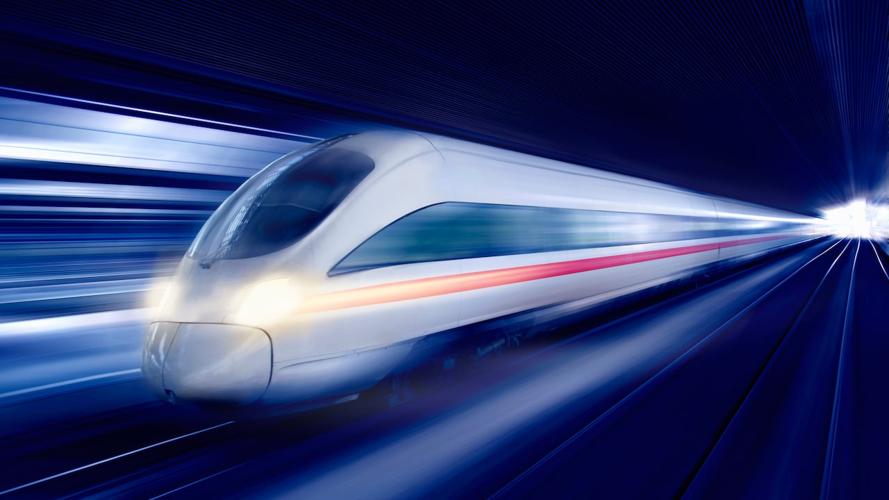 Este nuevo tren submarino superaría en varios kilómetros al Eurotúnel.