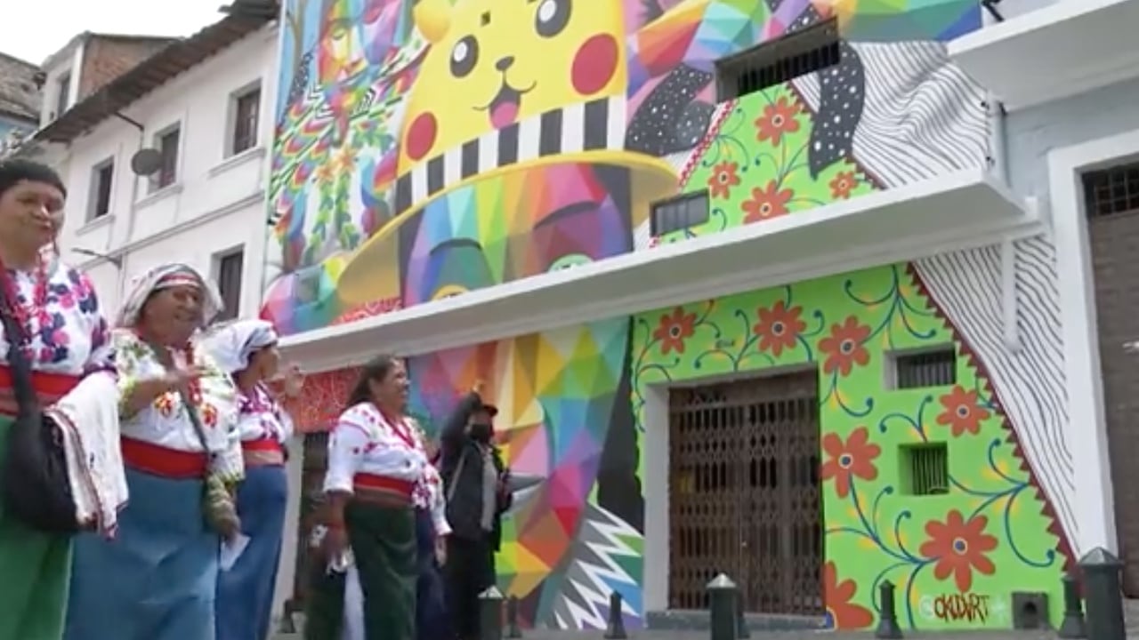Así luce el Pikachú dibujado por un artista español en un mural que representa el bicentenario de independencia de Ecuador.