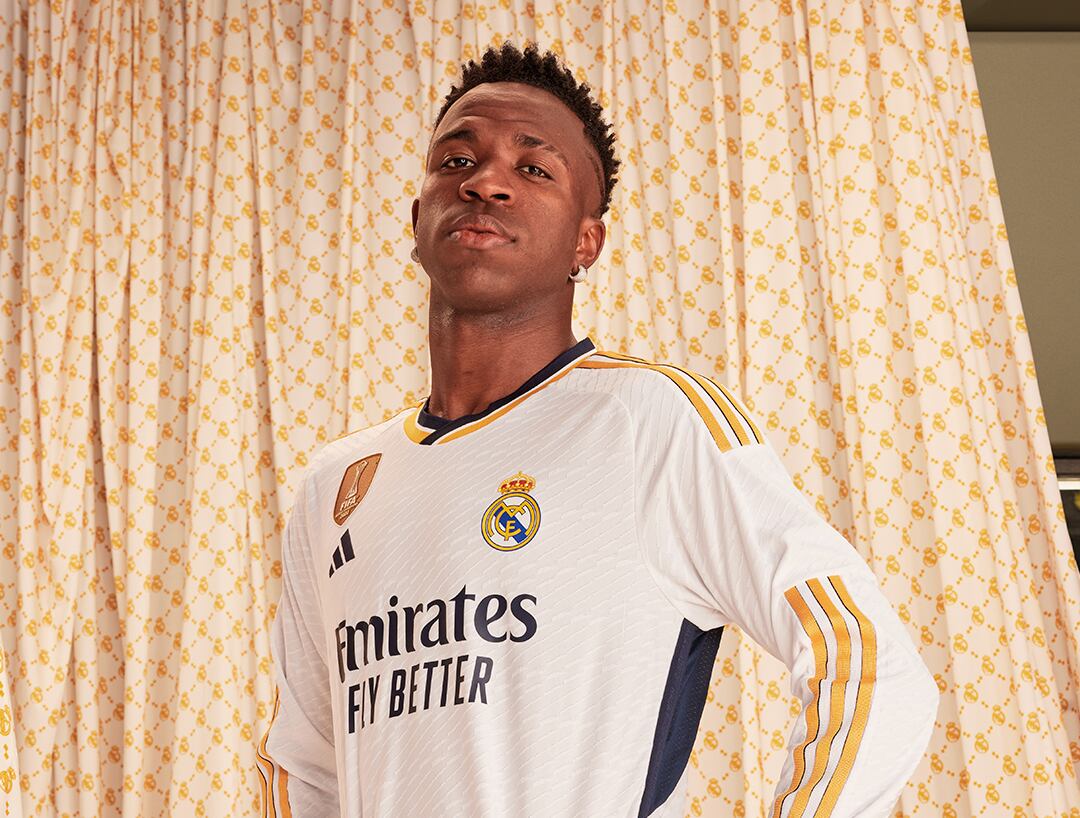 Real Madrid presentó su nueva camiseta para la temporada 2023/24.
