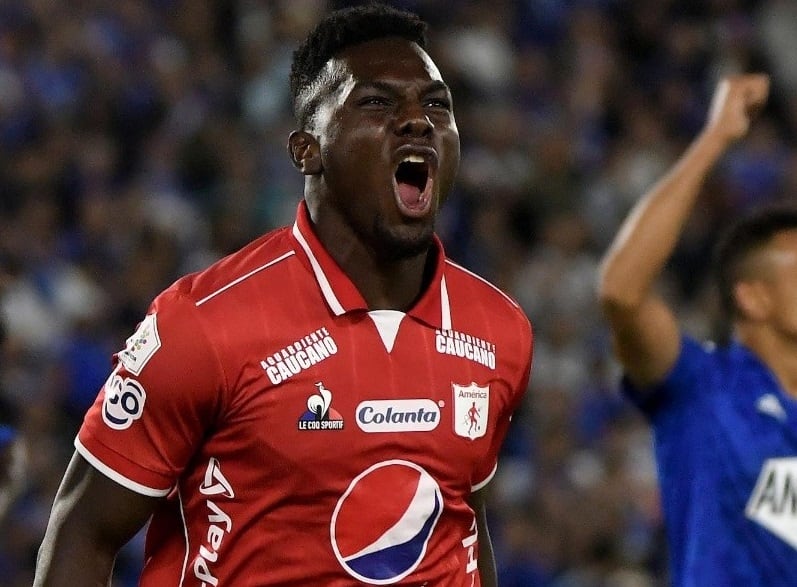 Daniel Mosquera fue protagonista empatando al último minuto el último clásico Millonarios vs América. Foto: América de Cali.