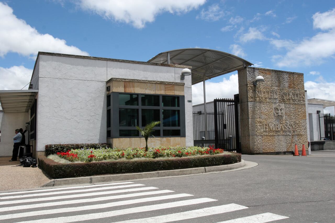 EMBAJADA DE ESTADOS UNIDOS