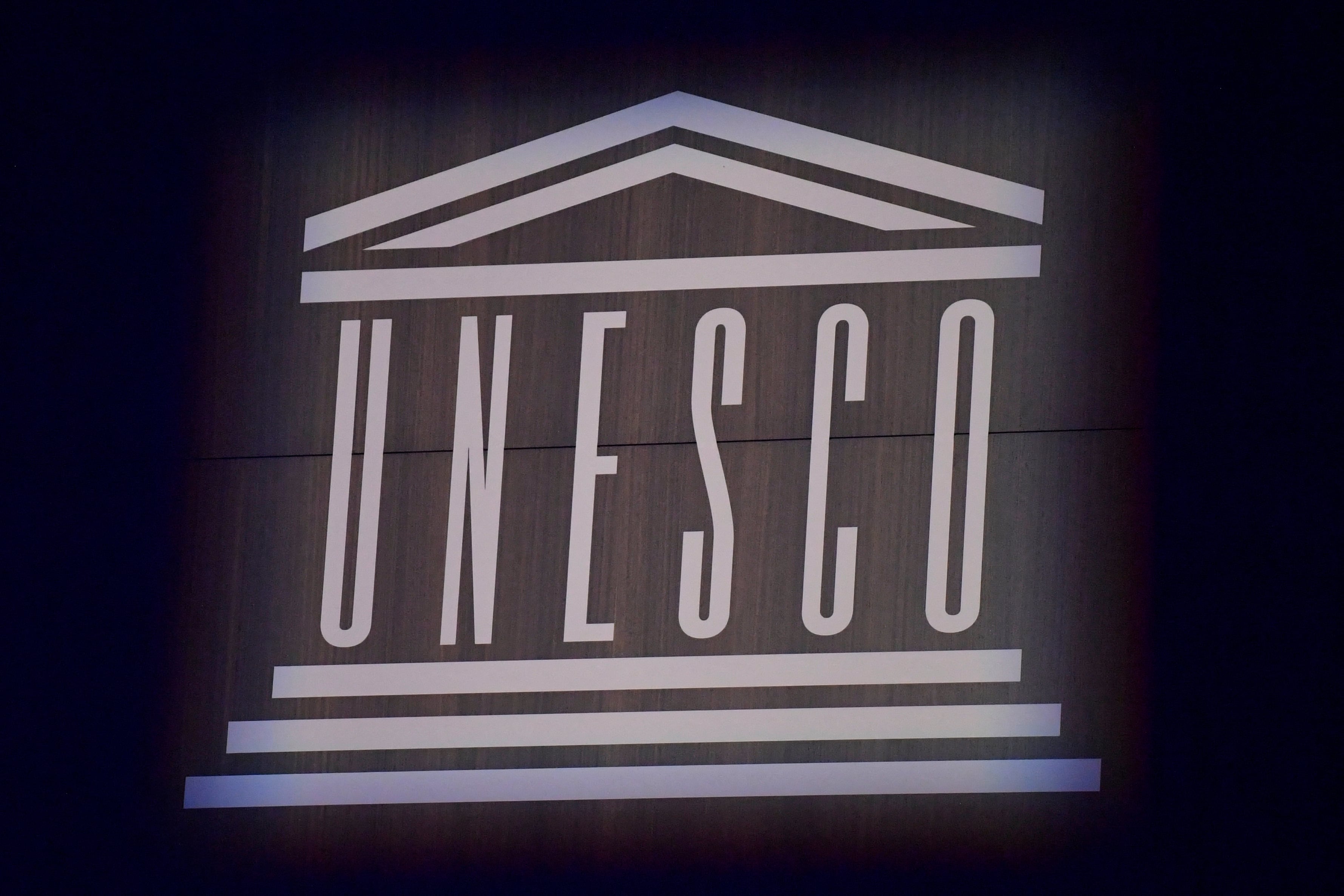 Estados Unidos anunció su retirada de la UNESCO, alegando que la agencia cultural y educativa de la ONU, conocida por establecer sitios declarados patrimonio mundial, tiene prejuicios contra Israel y promueve causas divisivas.