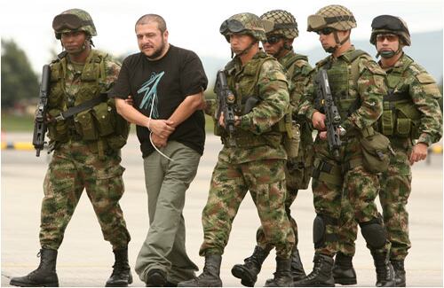 "Él (Don Diego) y "Jabón", (Wilber) Varela eran como Pablo Escobar y los Rodríguez Orejuela, equivalentes en el poderío, en su estructura y el volumen de cocaína que exportaban", dijo el ministro de Defensa Juan Manuel Santos a la agencia AP. 