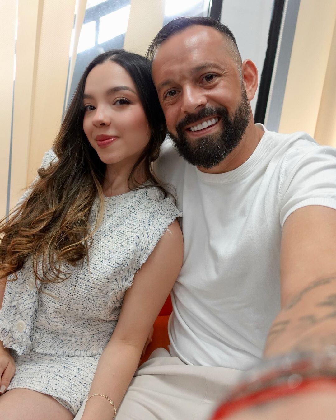 La esposa de Mier compartió algunos de los momentos que vivieron junto a su amado.