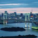 La que era hasta ahora la ciudad más cara del mundo, Tokio (Japón), cayó al octavo lugar en el informe elaborado por “The Economist” sobre las poblaciones con los precios más altos.