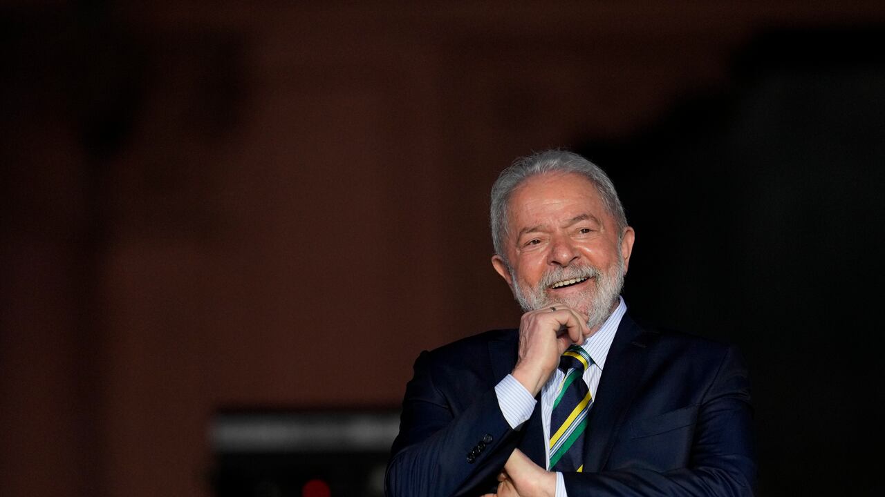 Lula da Silva, el favorito de los brasileños de cara a las elecciones de octubre, según la más reciente encuesta (AP Photo/Natacha Pisarenko)