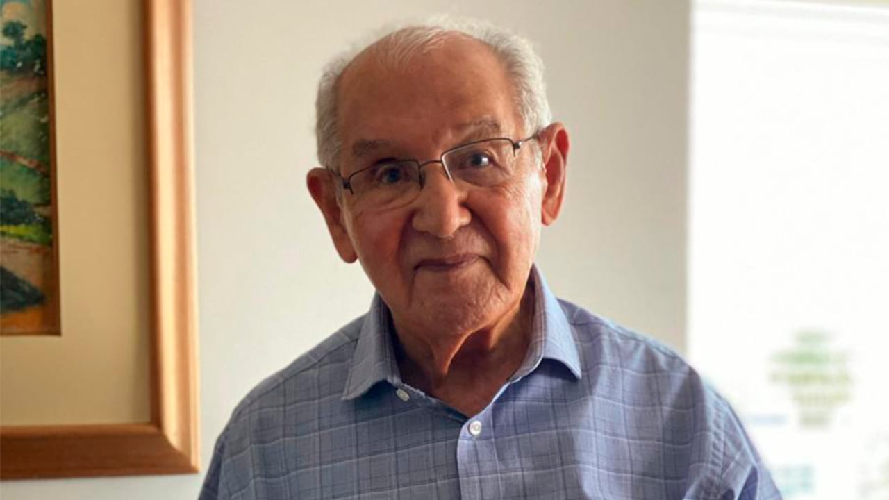 Lucio Chiquito, el hombre que a sus 104 años presentó su tesis de doctorado