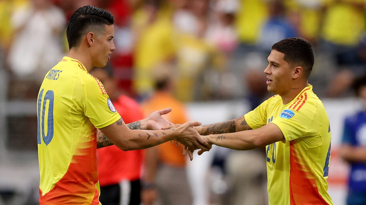 Juan Fernando Quintero y James Rodríguez, 'magos' de Selección Colombia