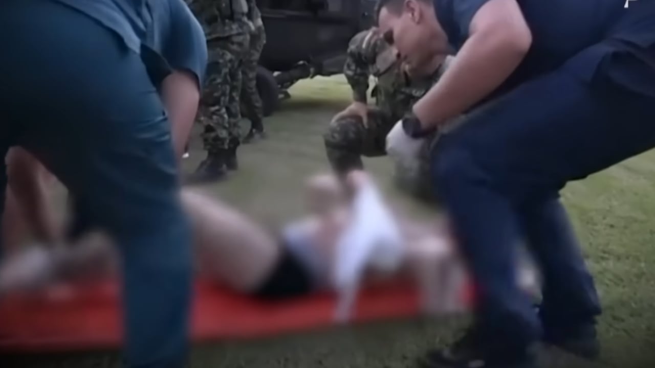 Tres militares quemados en el Putumayo por productores de cocaína son atendidos en el Hospital Militar en Bogotá.