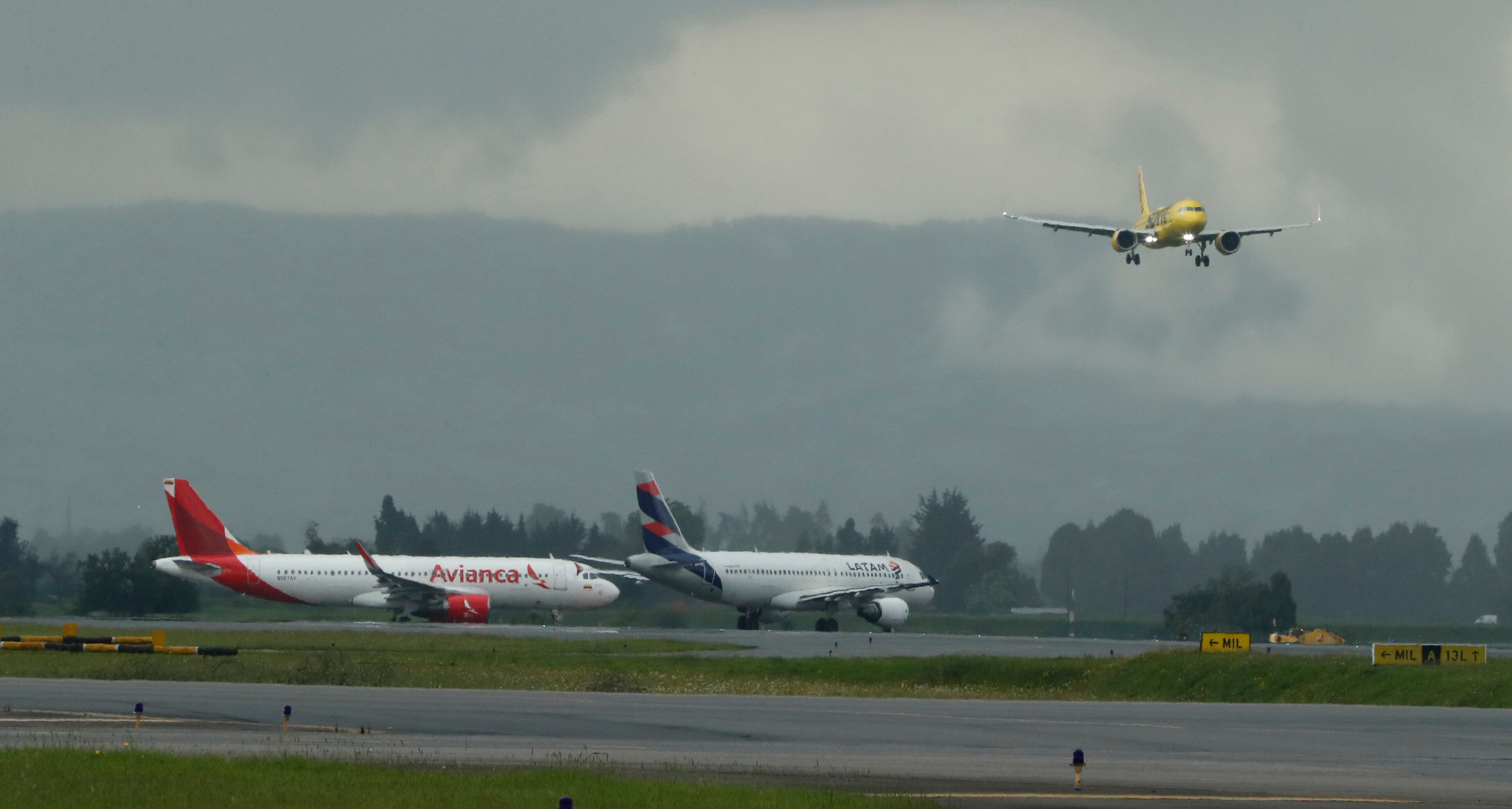 Pista aeropuerto El Dorado Bogotá
Opain
Terminal aéreo
Bogotá 14 de mayo del 2022
Foto Guillermo Torres Reina / Semana