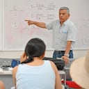 Los docentes reciben formación sobre Diseño Centrado en Evidencias, un modelo con
el cual se estructuran las preguntas de las pruebas Saber Pro para que lo implementen en sus propios procesos educativos.