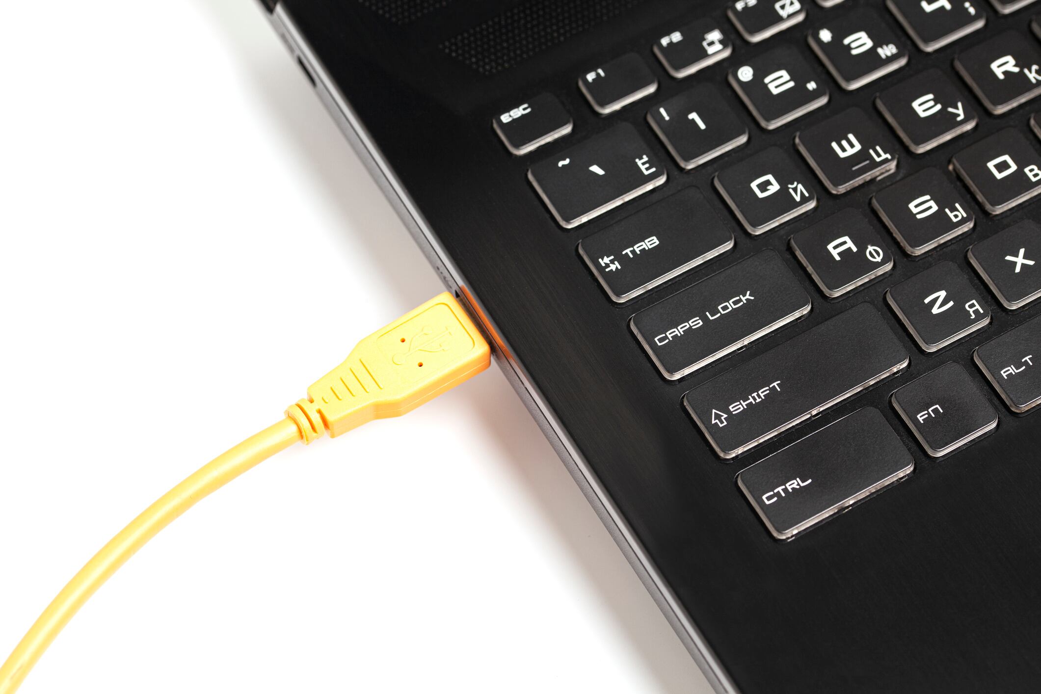 La energía permanece activa incluso cuando el sistema está apagado.