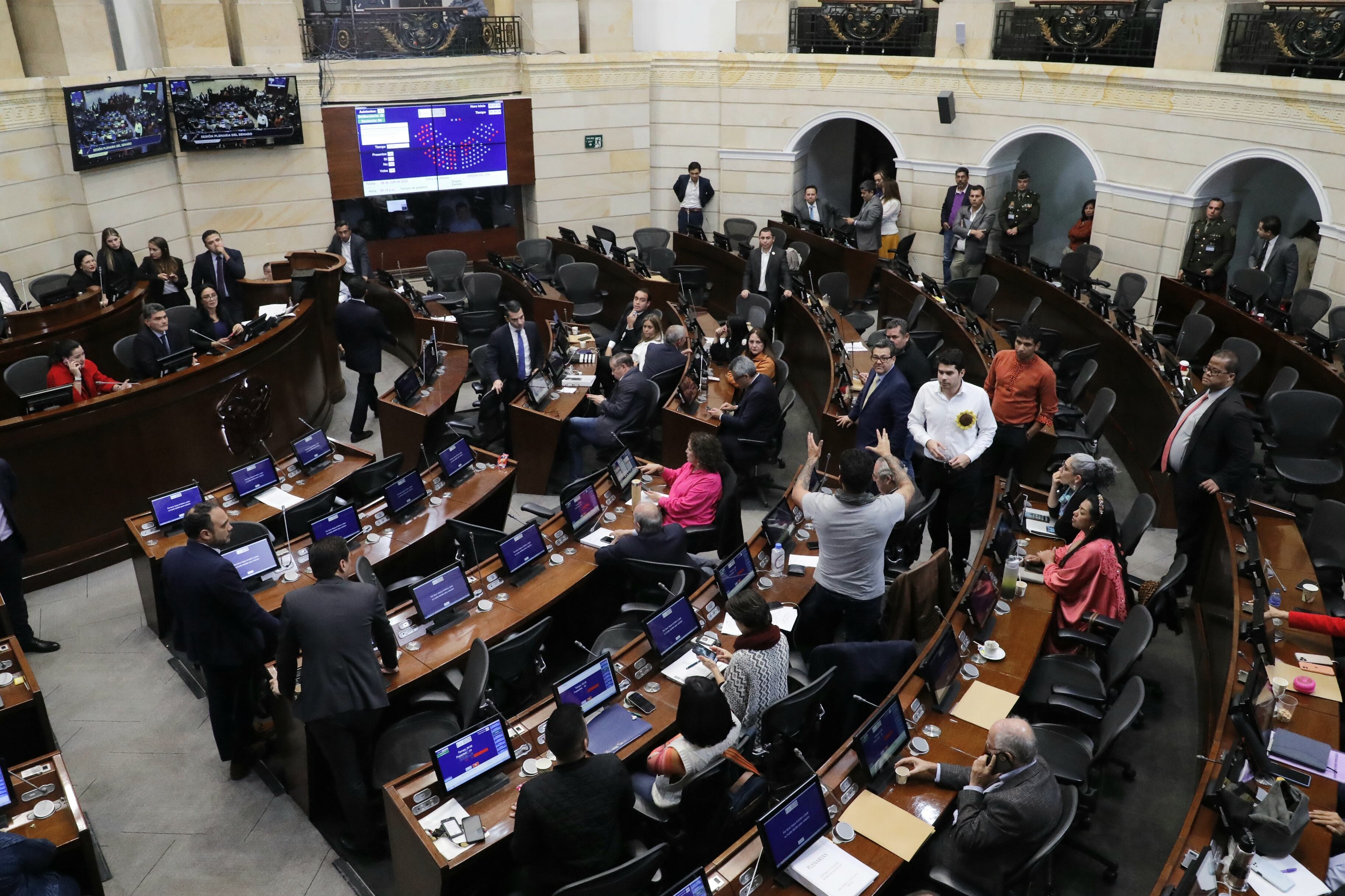 En votación del nuevo Presidente del Senado, Senado de la República