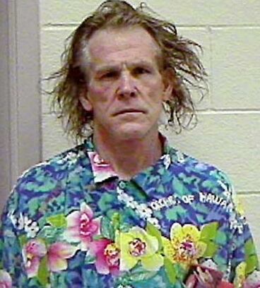 El actor Nick Nolte fue arrestado bajo el  cargo de conducir bajo la influencia de alcohol en Malibu, California. 