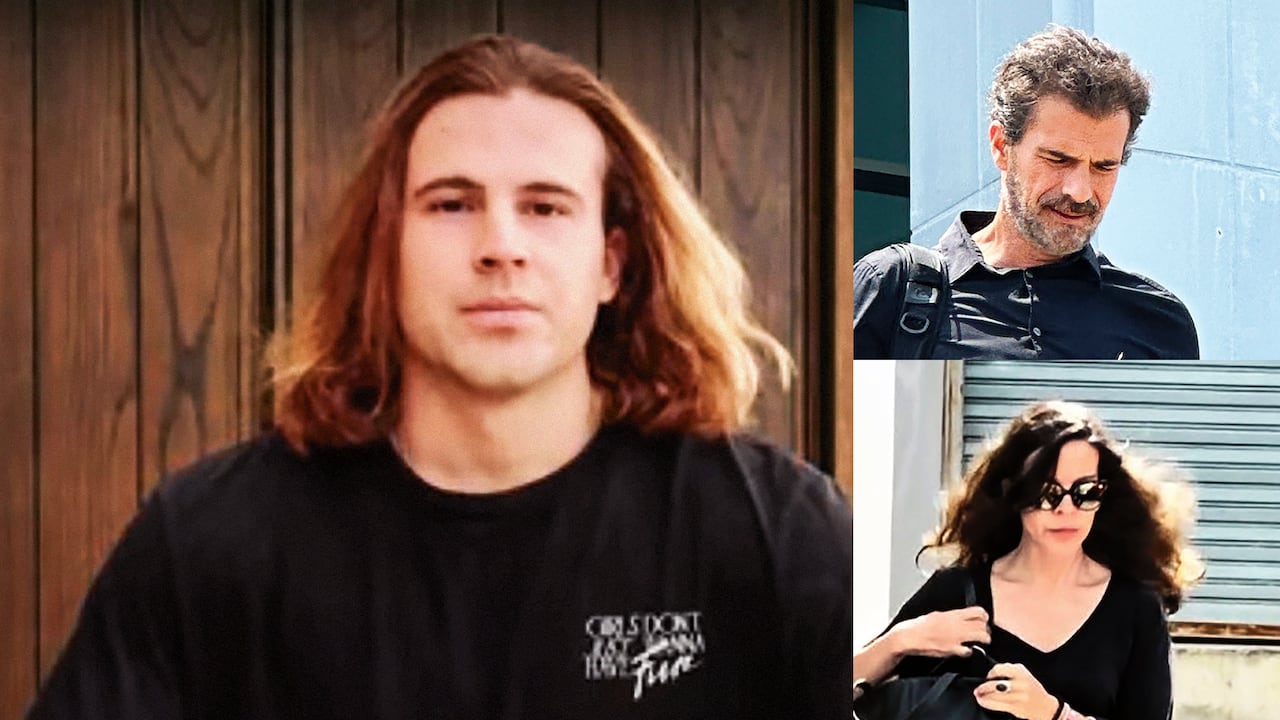 Daniel Sancho junto con sus padres, Rodolfo y Silvia Bronchalo.