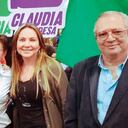 Claudia López decidió saltar del barco de la Alianza Verde, asegurando que la minoría petrista cooptó al partido, pero se le olvida que en el pasado recibía el apoyo en público de Iván Name y Carlos Ramón González. Asimismo, ayudó a elegir a Petro y hoy quiere mostrarse como su opositora.