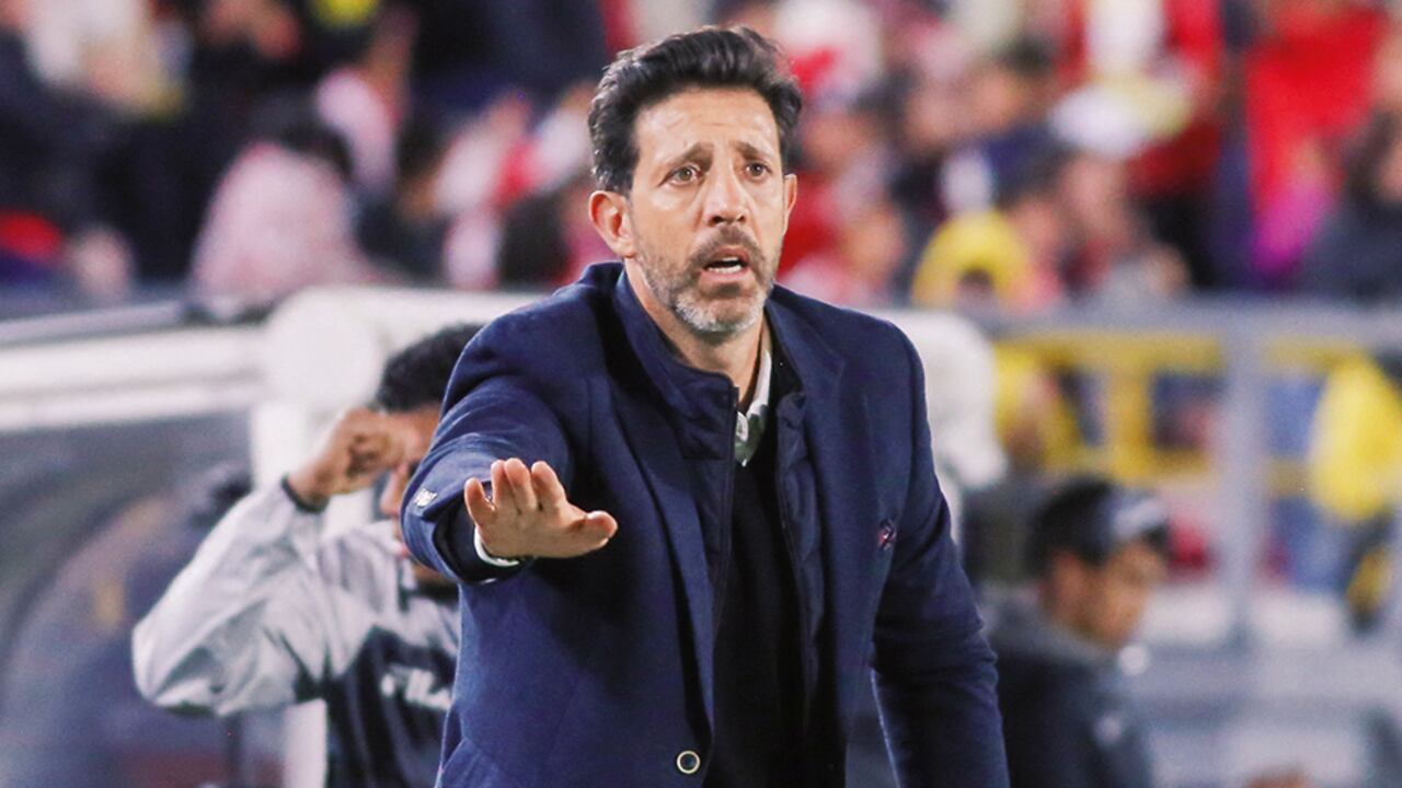 Jorge Bava con Santa Fe.