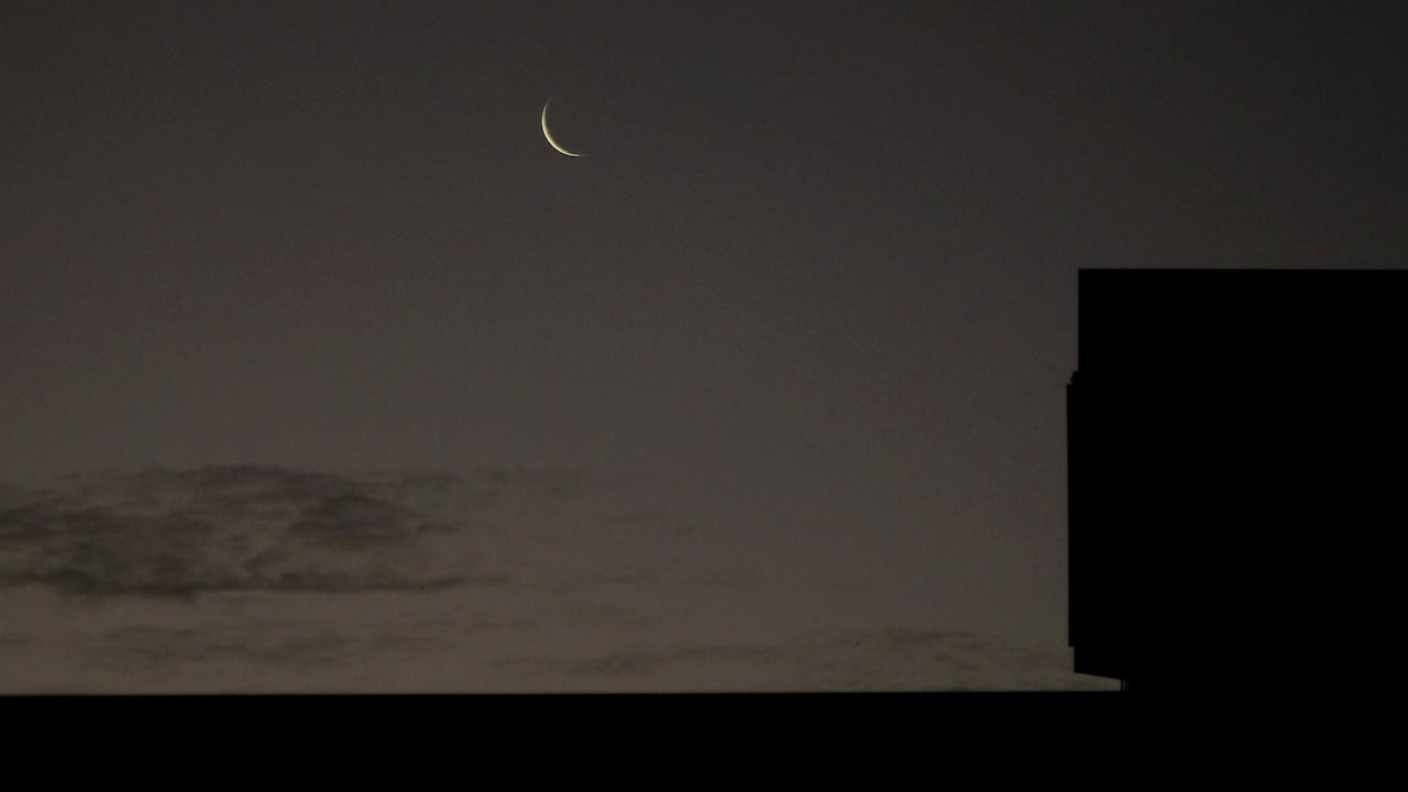 La falta casi total de luz lunar ha despertado la atención de astrónomos que anticipan sus efectos.