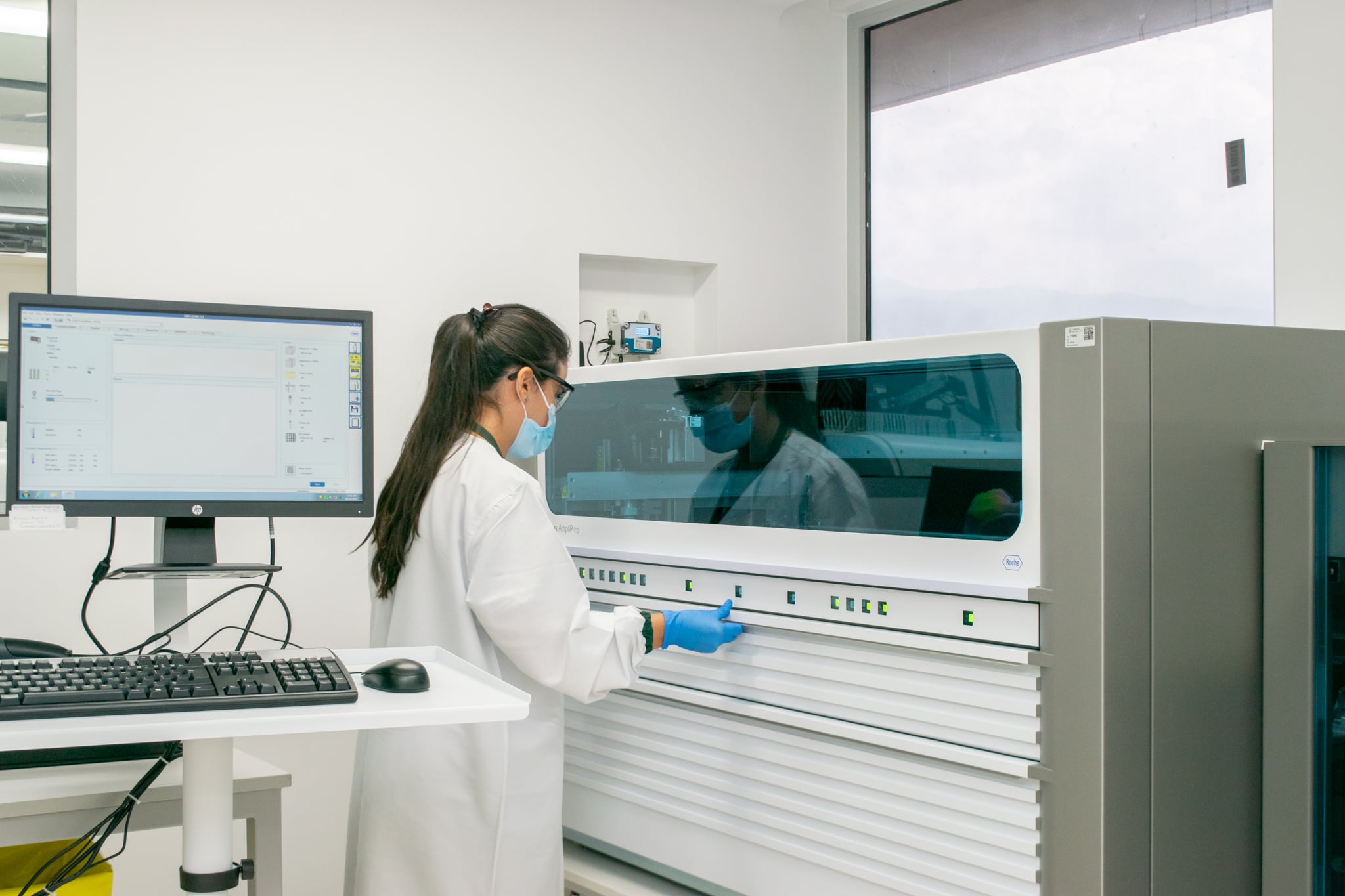 Los donantes pasan por una serie de filtros, entre ellos, la entrevista personal, en la que deben responder con mucha honestidad para descartar riesgos.