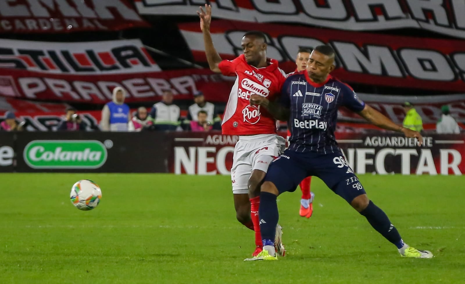 Independiente Santa Fe vs. Junior de Barranquilla por las semifinales de la Liga BetPlay.