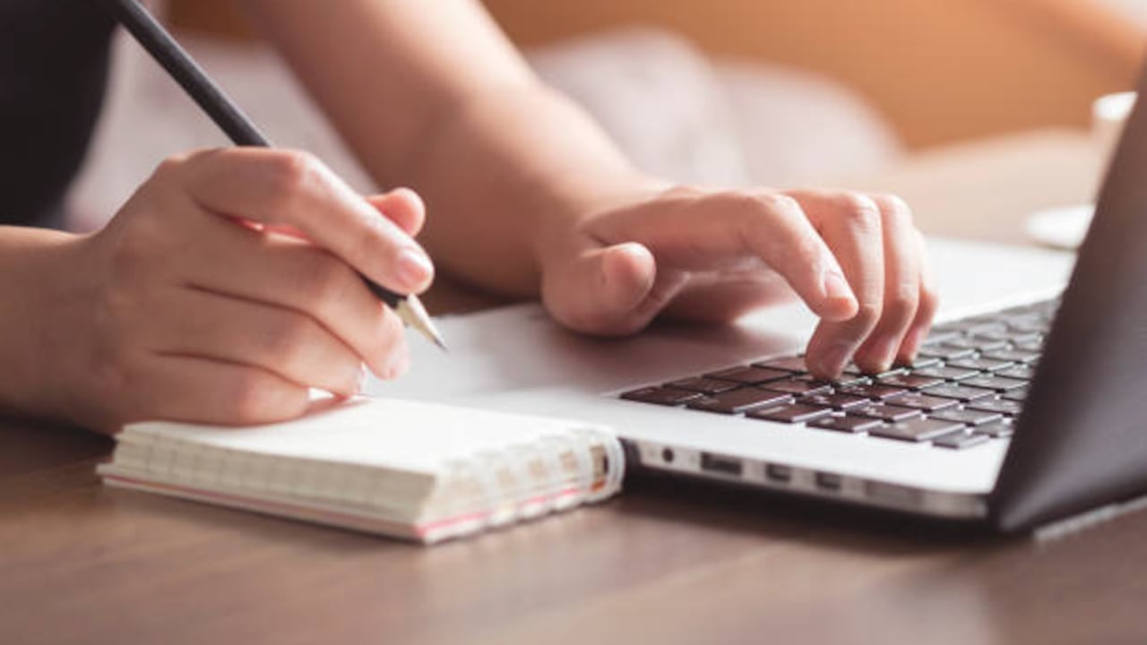 Bono alimenticio, salud o educación.