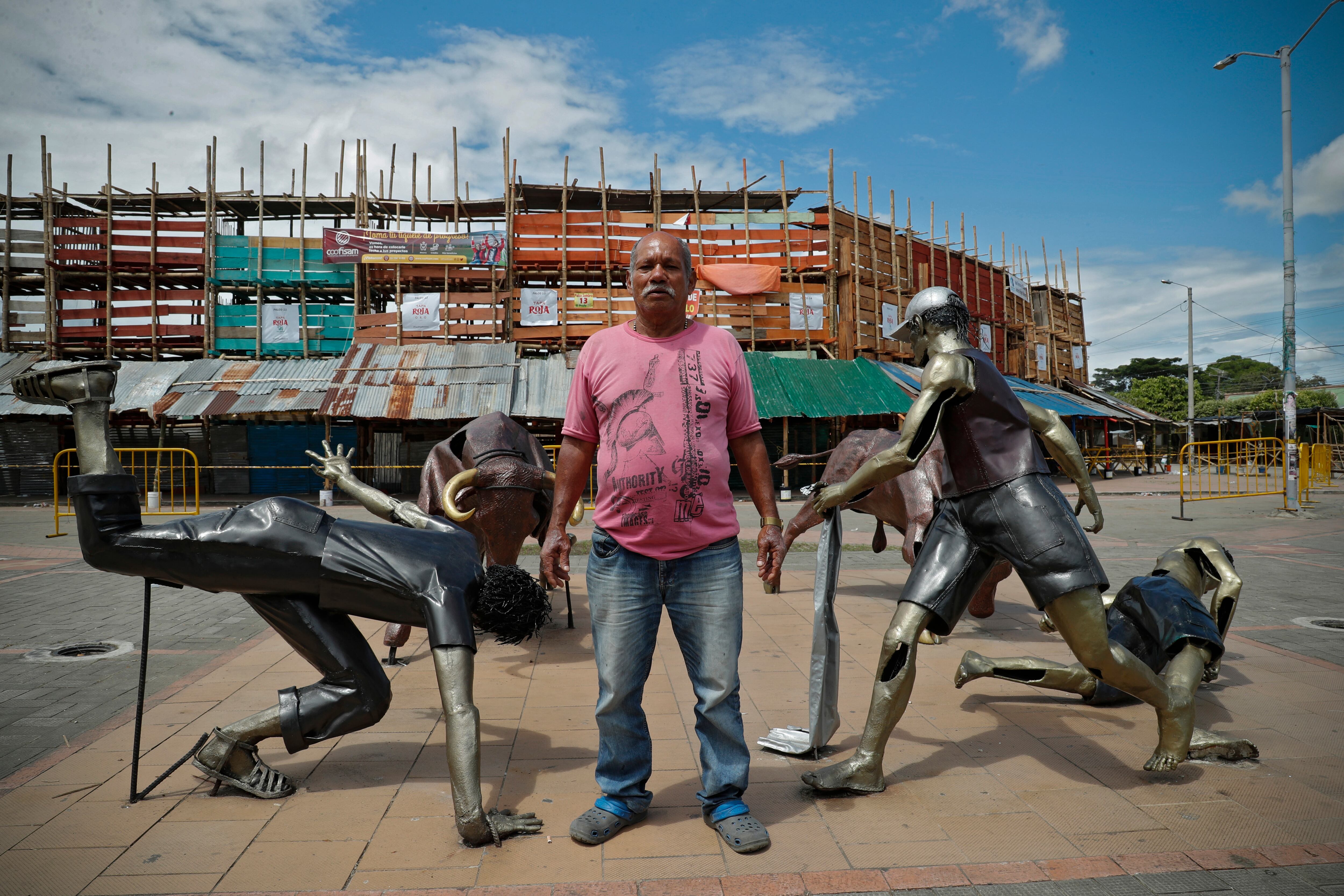 municipio de El Espinal, Tolima, luego del desplome de ocho palcos en la plaza de toros Gilberto Charry durante las corralejas de las fiestas de San Pedro
Junio 29 del 2022
Foto Guillermo Torres Reina / Semana