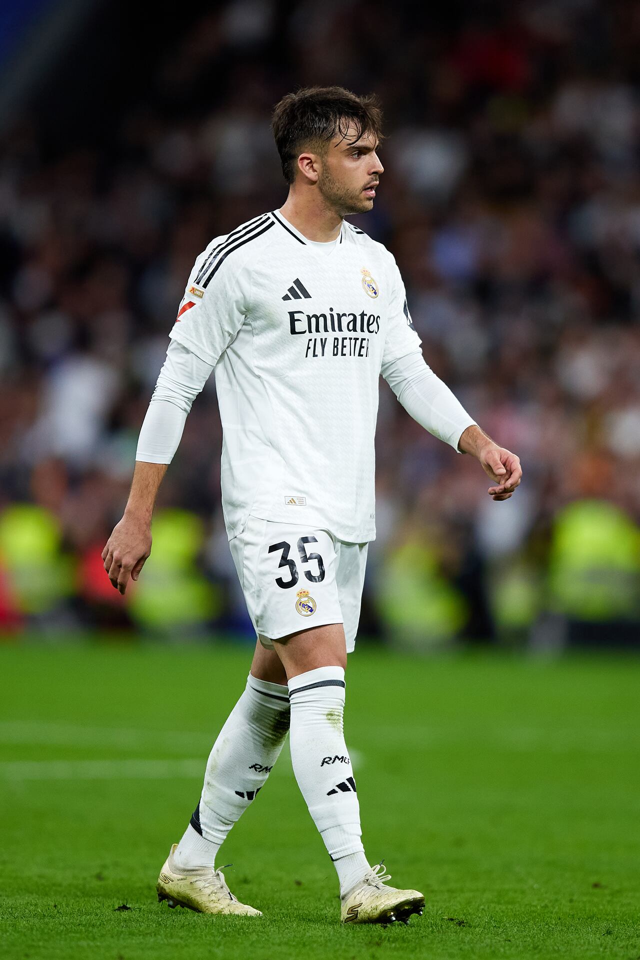 Raúl Asencio jugador del Real Madrid.