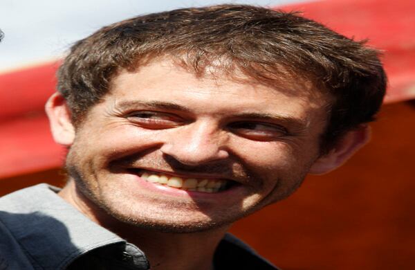 Langlois aseguró que había sido "tratado muy bien por la guerrilla durante estos 33 días", y confirmó que nunca estuvo "amarrado" y que le dieron bien de comer, e incluso le ayudaban a cargar la mochila y el colchón.