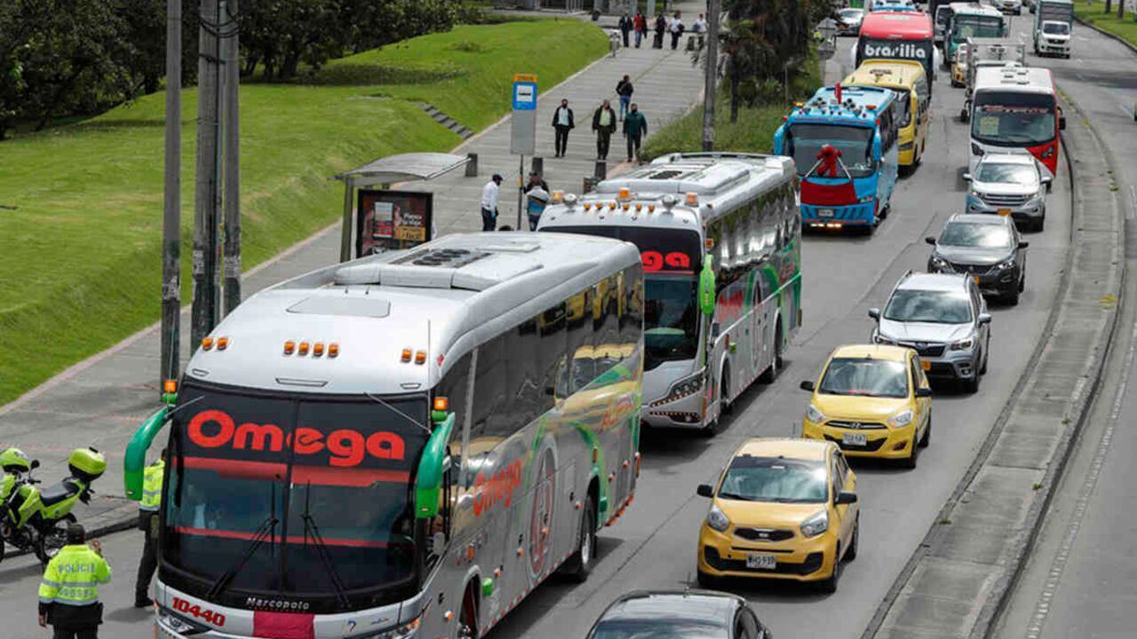 En último puente festivo, transporte terrestre intermunicipal creció un 18 %.