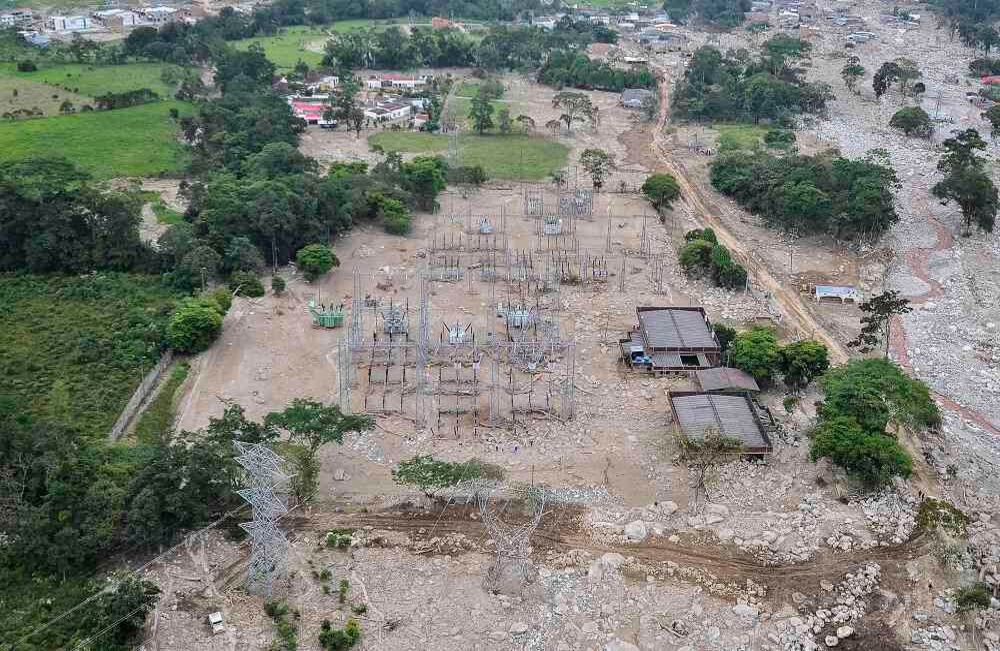 Así quedó la subestación eléctrica de Mocoa, vista el martes 4 de abril de 2017 en Mocoa, Putumayo, luego que la noche del 31 de marzo una avalancha provocada por el desbordamiento de los ríos Mocoa, Mulato y Sangoyaco arrasó con todo lo que encontró a su paso. Hasta el momento la cifra de muertos se eleva a  301víctimas mortales y un indeterminado numero de desaparecidos. Foto: Carlos Julio Martínez / Enviado Especial de Semana