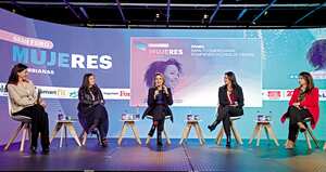 María Jimena Escandón, socia de Escandón Abogados y Orza; María Andrea Trujillo, directora del CEGC del CESA; Johana Cerpa, vicepresidenta Legal y de Asuntos Corporativos de Coca-Cola FEMSA Colombia; Lynda Murillo, vicepresidenta de Talento Humano y Gestión Administrativa de TGI, y Adriana Mosri, directora de Recursos Humanos para Latinoamérica Norte en Kimberly-Clark.