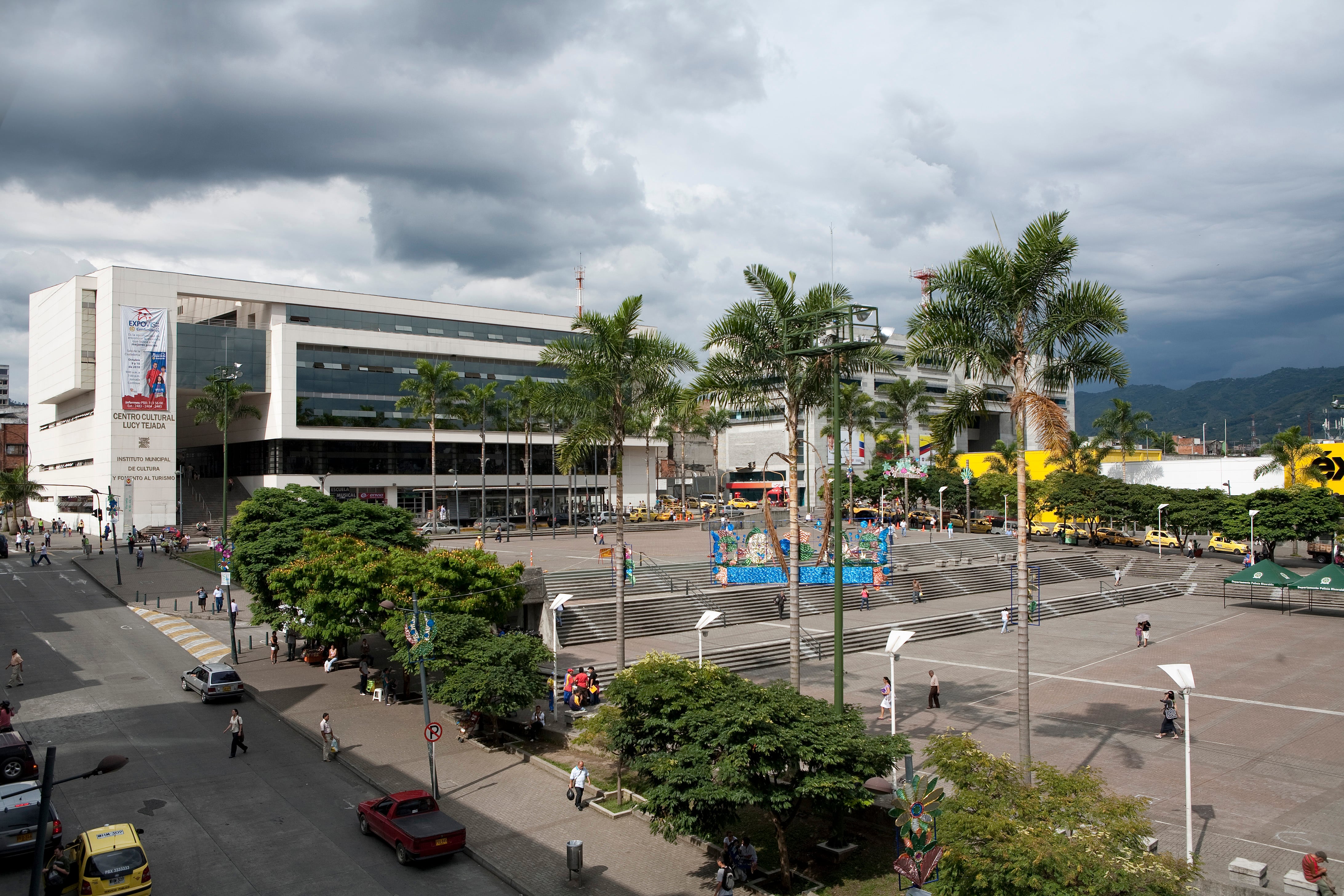 La restricción se tiene en dos horarios: de 6 a 10 de la mañana y de 4 de la tarde a 8 de la noche