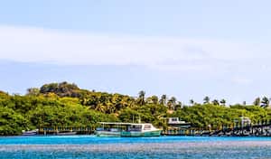 La isla ha permanecido cerrada a los turistas por cuenta de la destrucción que causó el huracán Iota en 2020