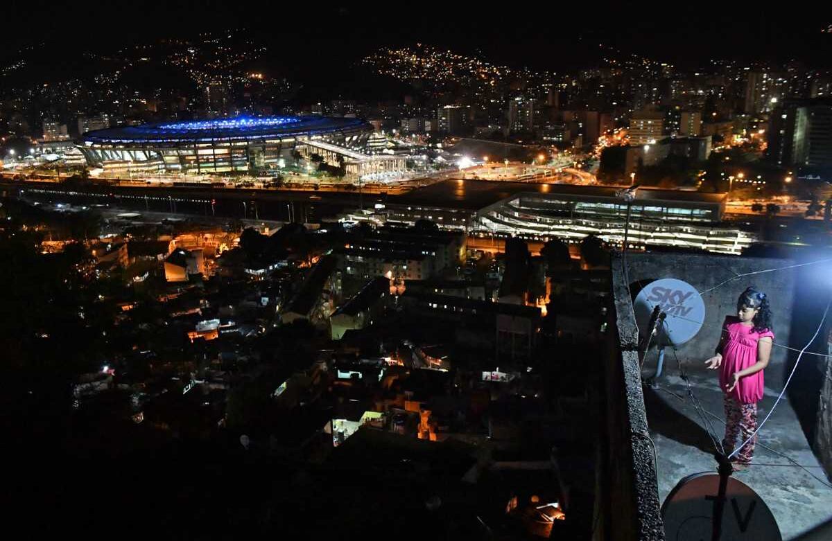 Hubo incluso protestas antes de la inauguración por el derroche para los Olímpicos, en dinero que se pudo destinar para el propio país. Andrej ISAKOVIC / AFP