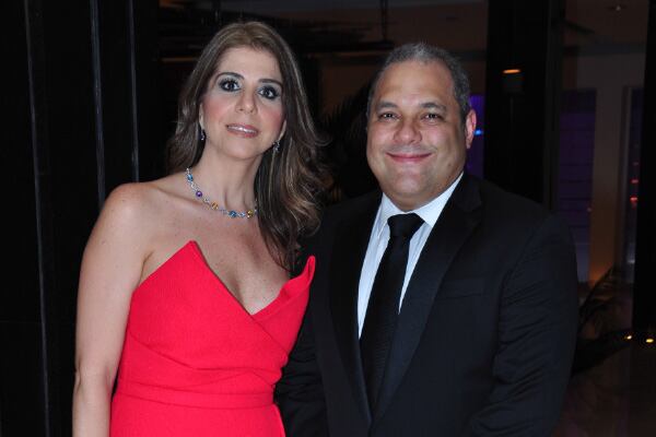 Astrid Correa y José David Name.