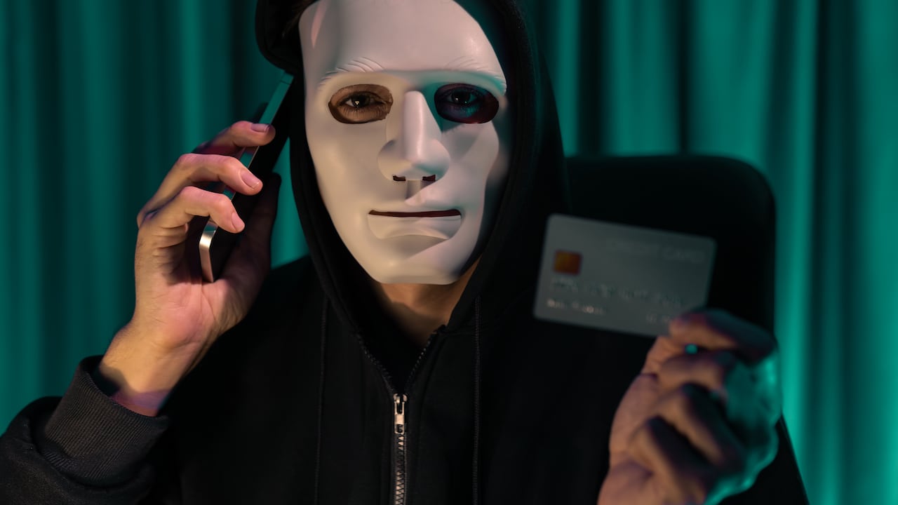 Una simple activación en el teléfono puede blindar la información bancaria.