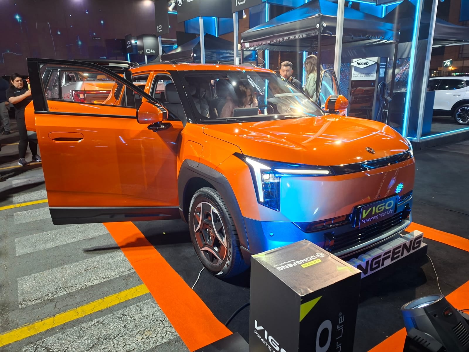 El nuevo Dongfeng VIGO incorpora tecnologías de asistencia a la conducción, regeneración de energía y carga rápida.