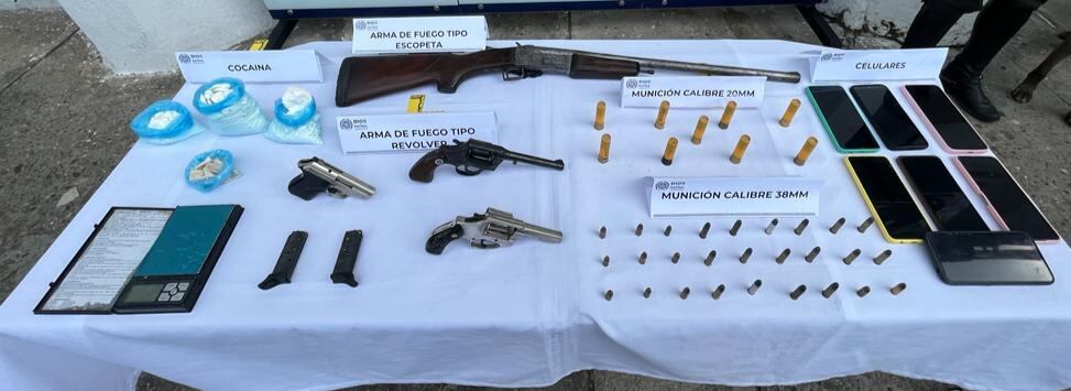 Elementos incautados por la Policía.