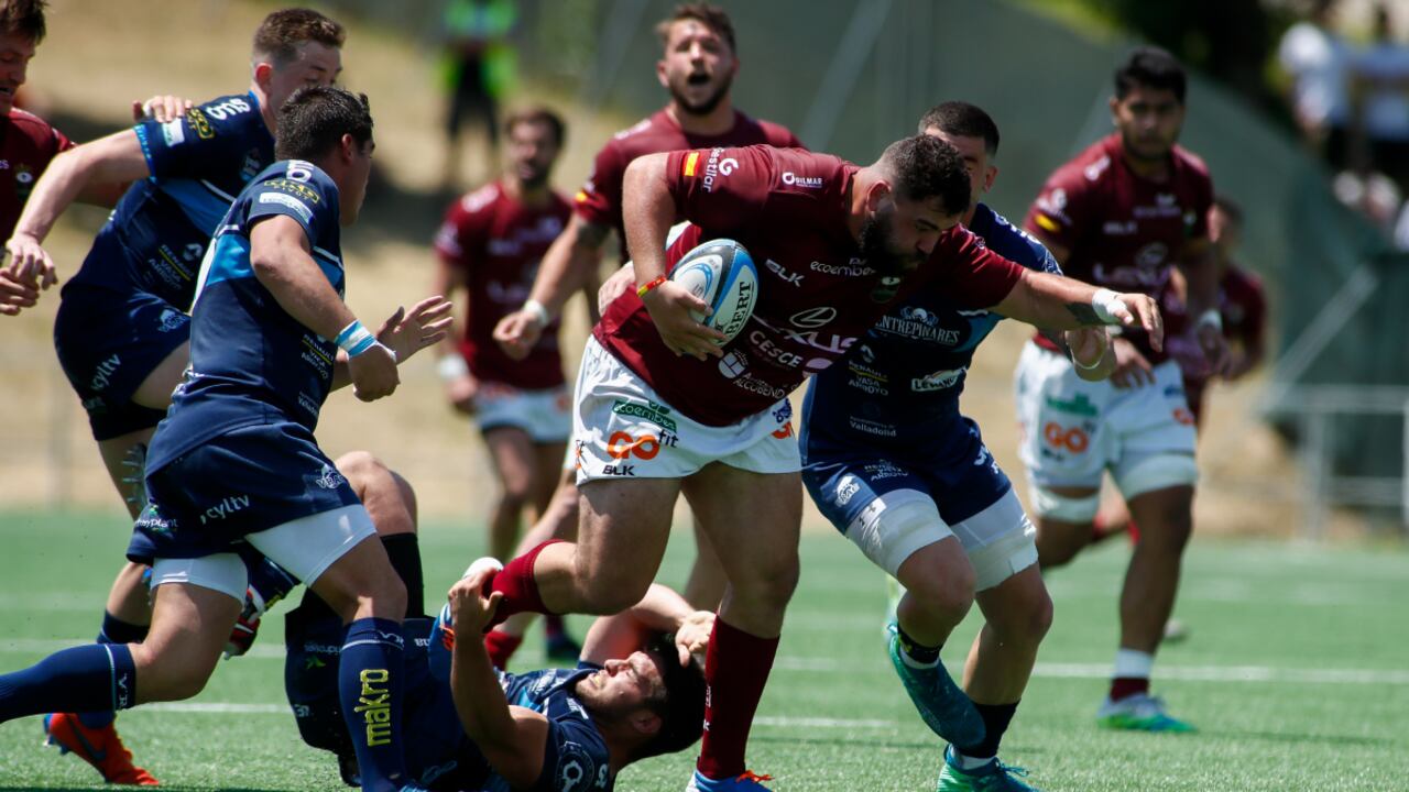 ALCOBENDAS, SPAIN - MAY 30: Gavin Van den Berg of Alcobendas Rugby in action during the Spanish league, Division de Honor, Final rugby match played between Lexus Alcobendas Rugby and VRAC Quesos Entrepinares at Las Terrazas stadium on May 30, 2021 in Alcobendas, Madrid, Spain. (Photo by Getty Images/Oscar J. Barroso/Europa Press Sports)