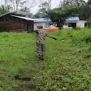 Cerca a esta escuela en Nariño, las disidencias de las Farc que buscan la 'paz total' instalaron artefactos explosivos poniendo en riesgo la vida de 50 niños, según las Fuerzas Militares.