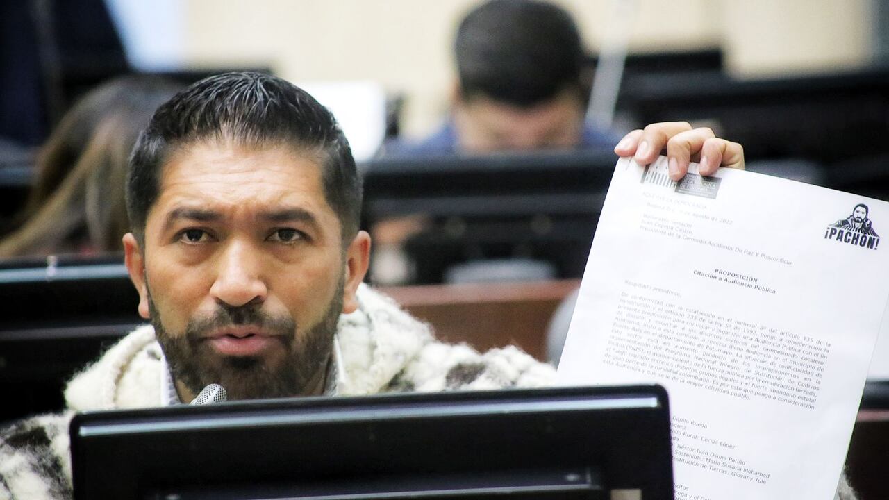 César Augusto Pachón Achury es un agricultor, ingeniero agrónomo, fue representante a la cámara por el departamento de Boyacá con el aval del Movimiento Alternativo Indígena y Social durante el periodo 2018-2022 y electo senador de la república para el período 2022-2026 en la lista cerrada de la coalición Pacto Histórico.