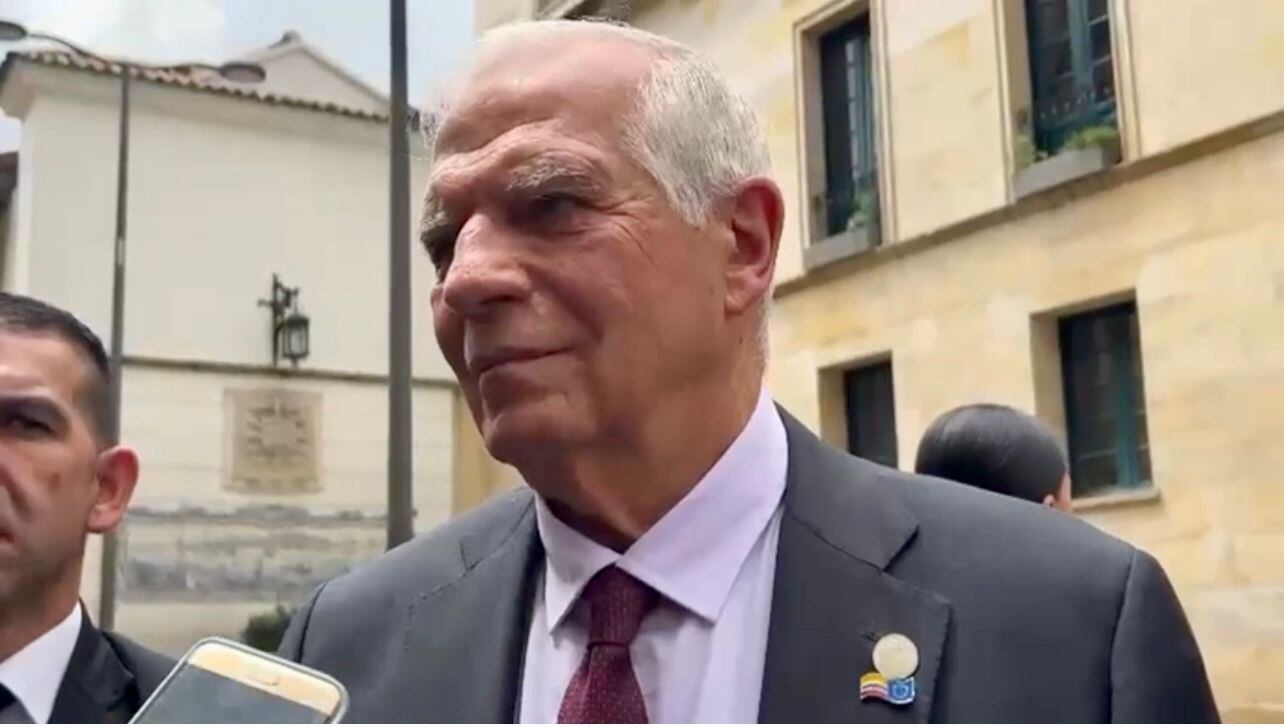 Josep Borrel, representante de la Unión Europea asistiendo a la cumbre sobre Venezuela en la cancillería colombiana.