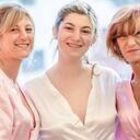 Natalia (a la izquierda de la foto) junto a su mamá (a la derecha) .