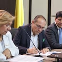 Antonio Sanguino, ministro de Trabajo, en la radicación de proyectos de ley laborales.