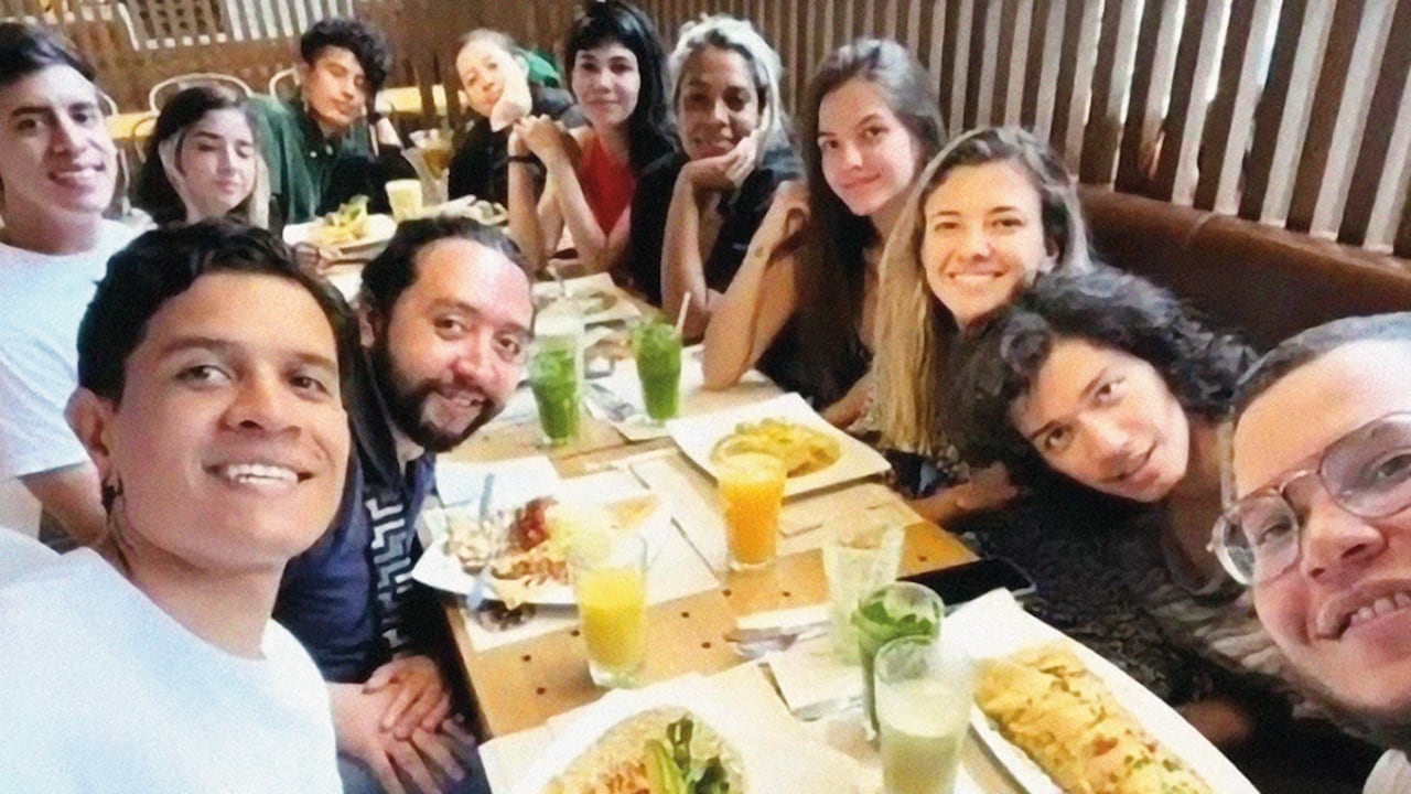 Las víctimas denuncian que Christian Guzmán, el novio de la congresista Susana Gómez, es el verdadero poder detrás de ella.