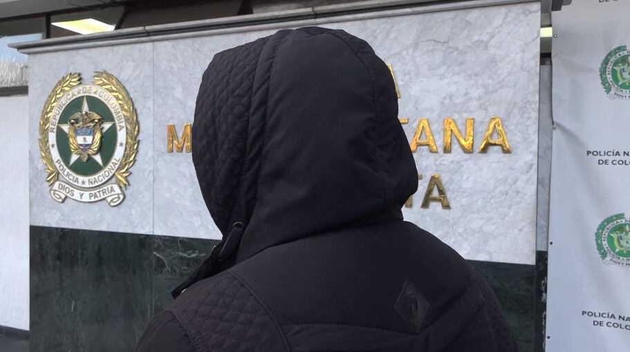 Capturados en flagrancia: Policía frustra robo a reconocida relojería en Bogotá y detiene a tres delincuentes en plena huida