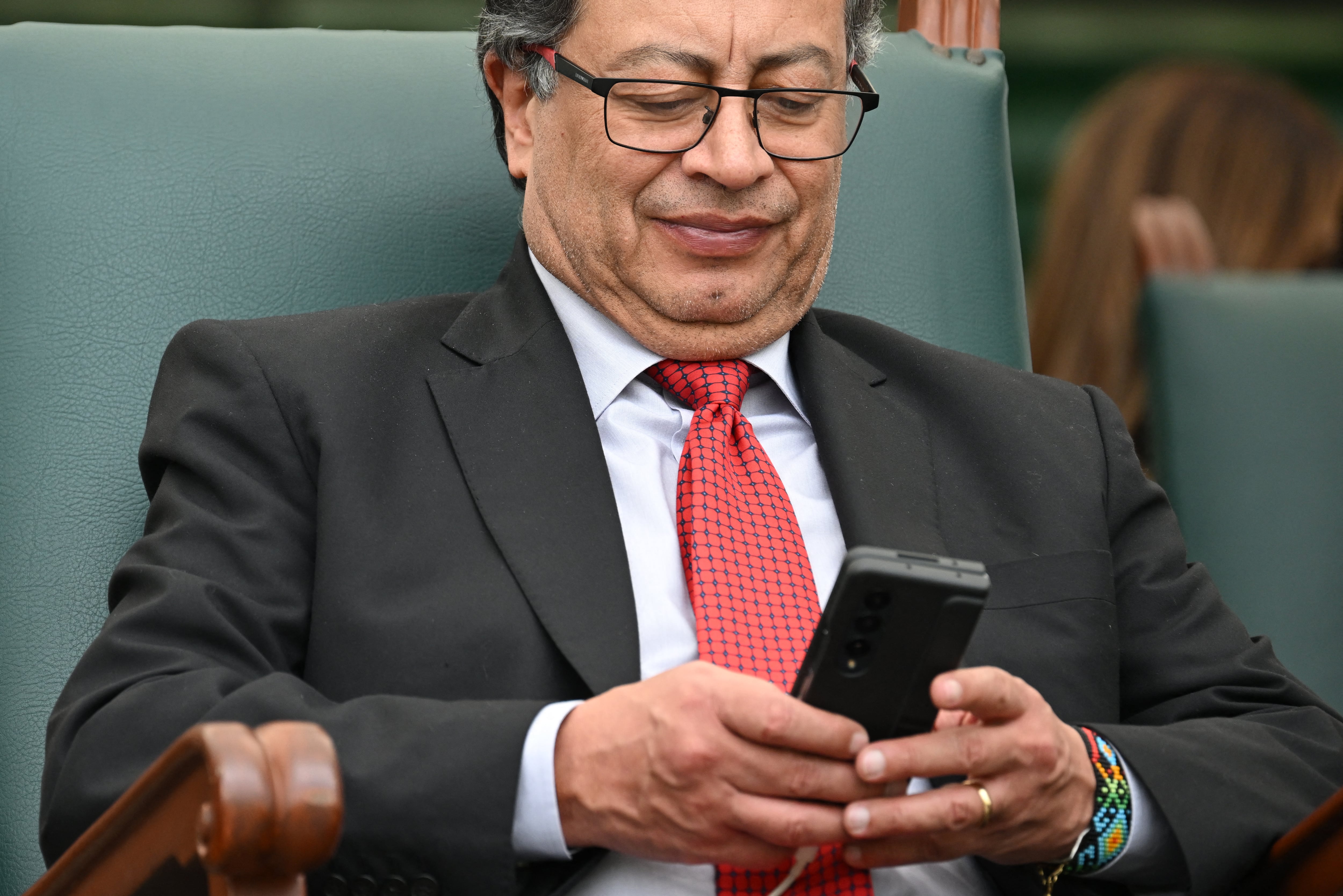 Gustavo Petro Celular
