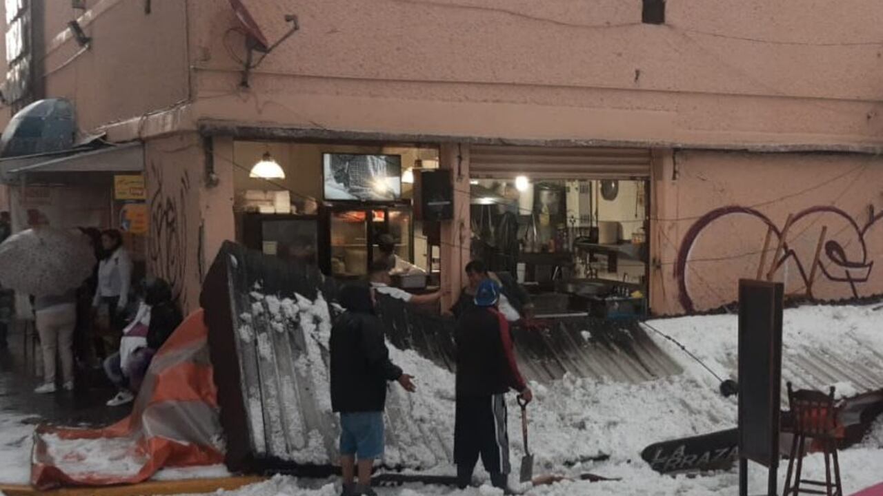 Granizada en México, Ciudad de México - Foto: Twitter @SGIRPC_CDMX